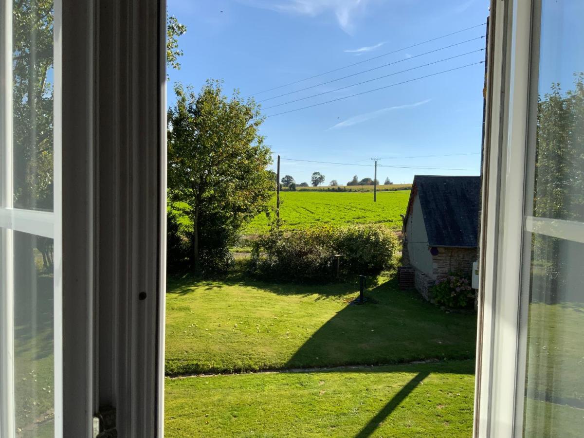 Welcoming And Peaceful Bed And Breakfast Fougerolles-du-Plessis Экстерьер фото