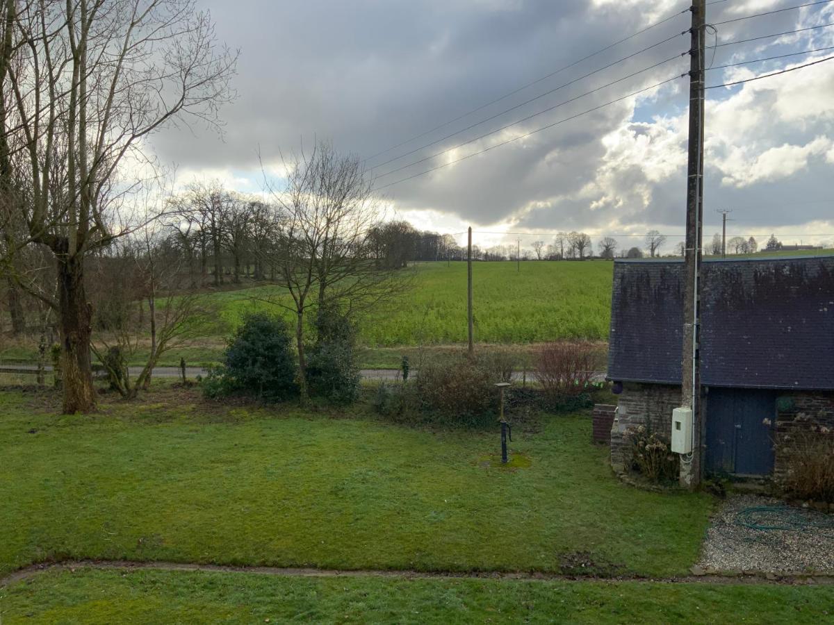 Welcoming And Peaceful Bed And Breakfast Fougerolles-du-Plessis Экстерьер фото