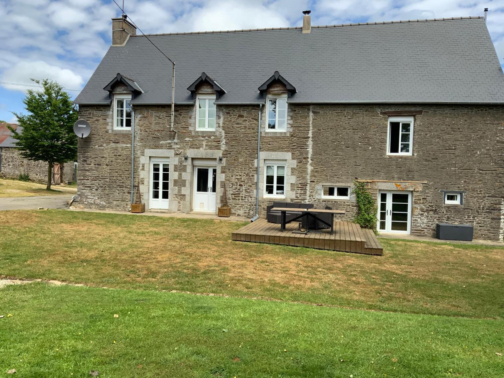 Welcoming And Peaceful Bed And Breakfast Fougerolles-du-Plessis Экстерьер фото