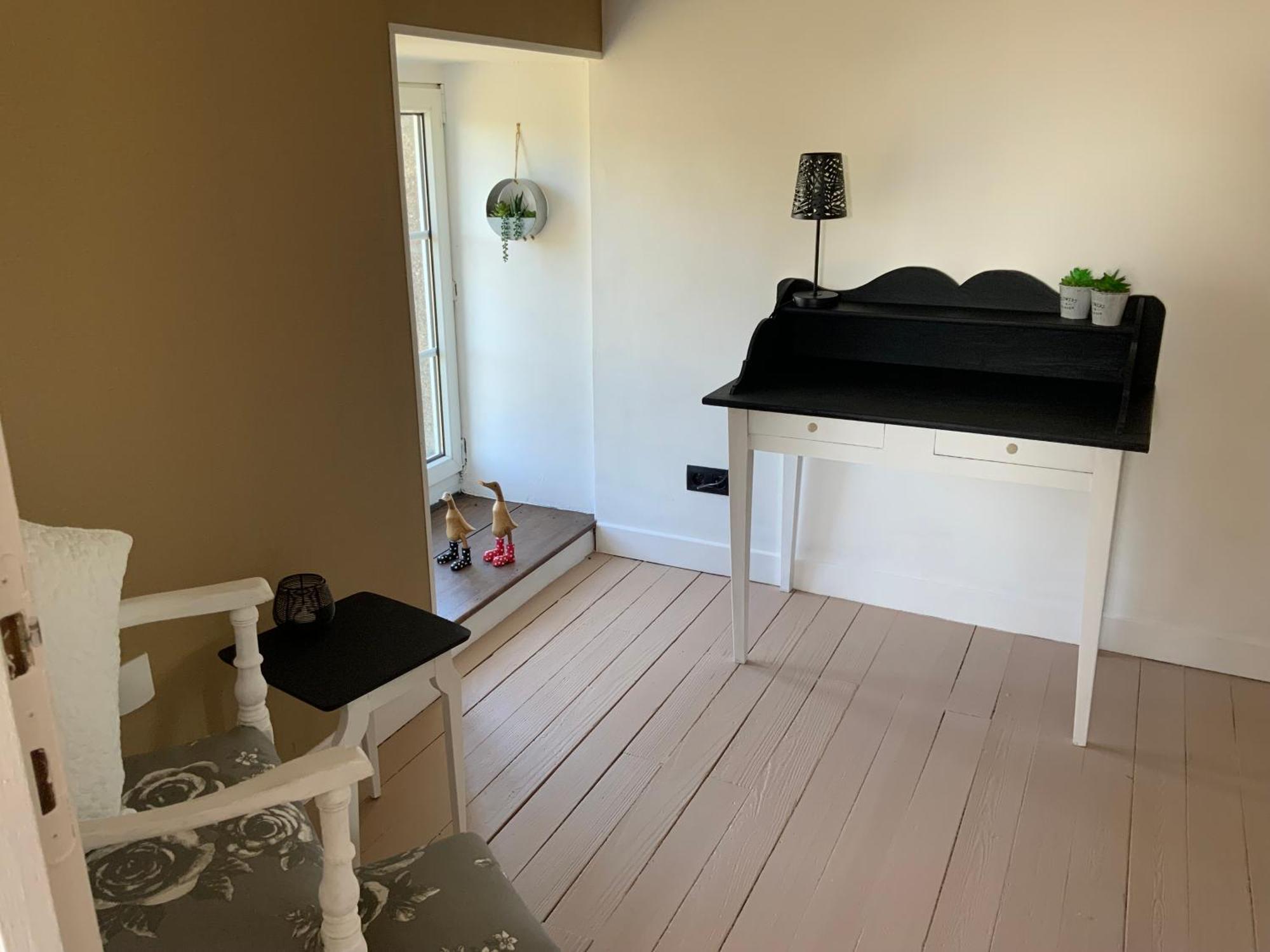 Welcoming And Peaceful Bed And Breakfast Fougerolles-du-Plessis Экстерьер фото